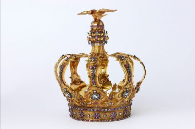 Роскошь за чужой счет: коррупционные аппетиты московских чиновниц